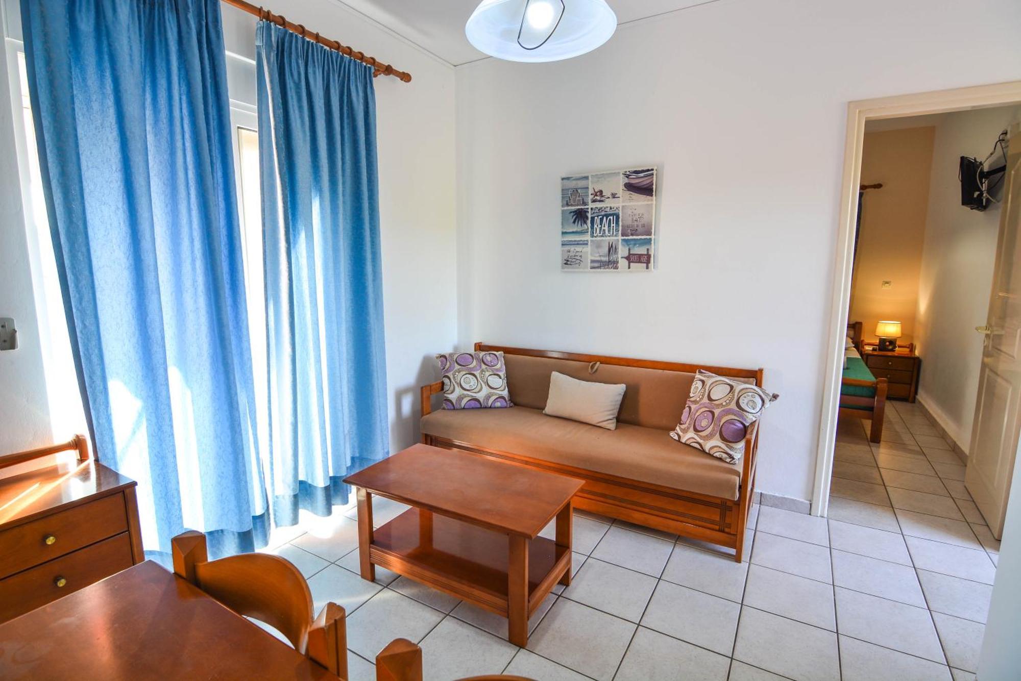 Epavlis Apartments ポルト・ヘリ エクステリア 写真