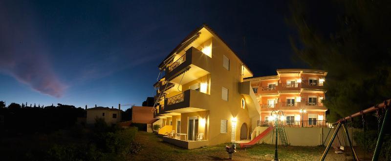 Epavlis Apartments ポルト・ヘリ エクステリア 写真